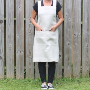 Linen Cross Back Apron © Jupiter Red